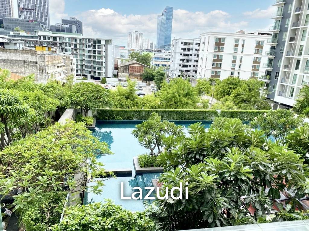 1  Bed 1 Bath 45 SQ.M The Room Sukhumvit 62