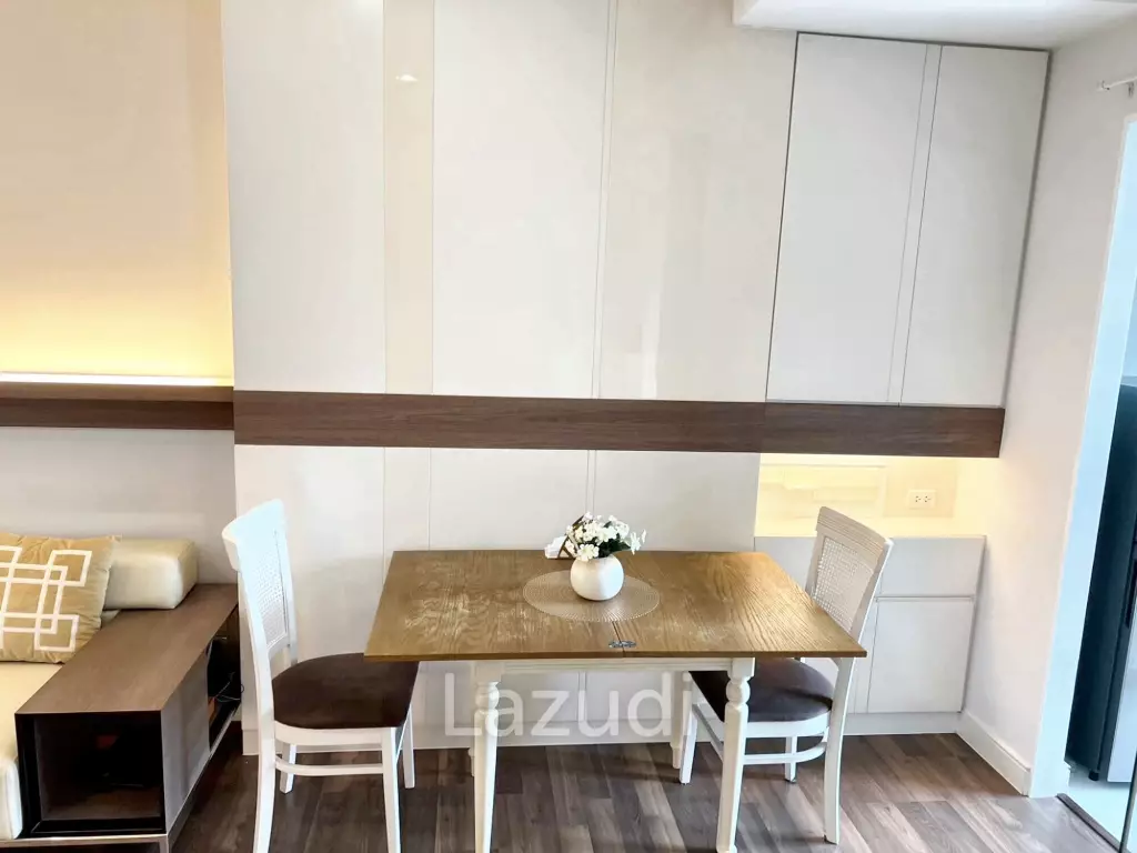 1  Bed 1 Bath 45 SQ.M The Room Sukhumvit 62