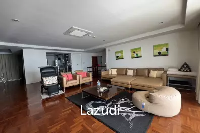 4 Beds 5 Baths 334 SQ.M. Royal Cliff Garden