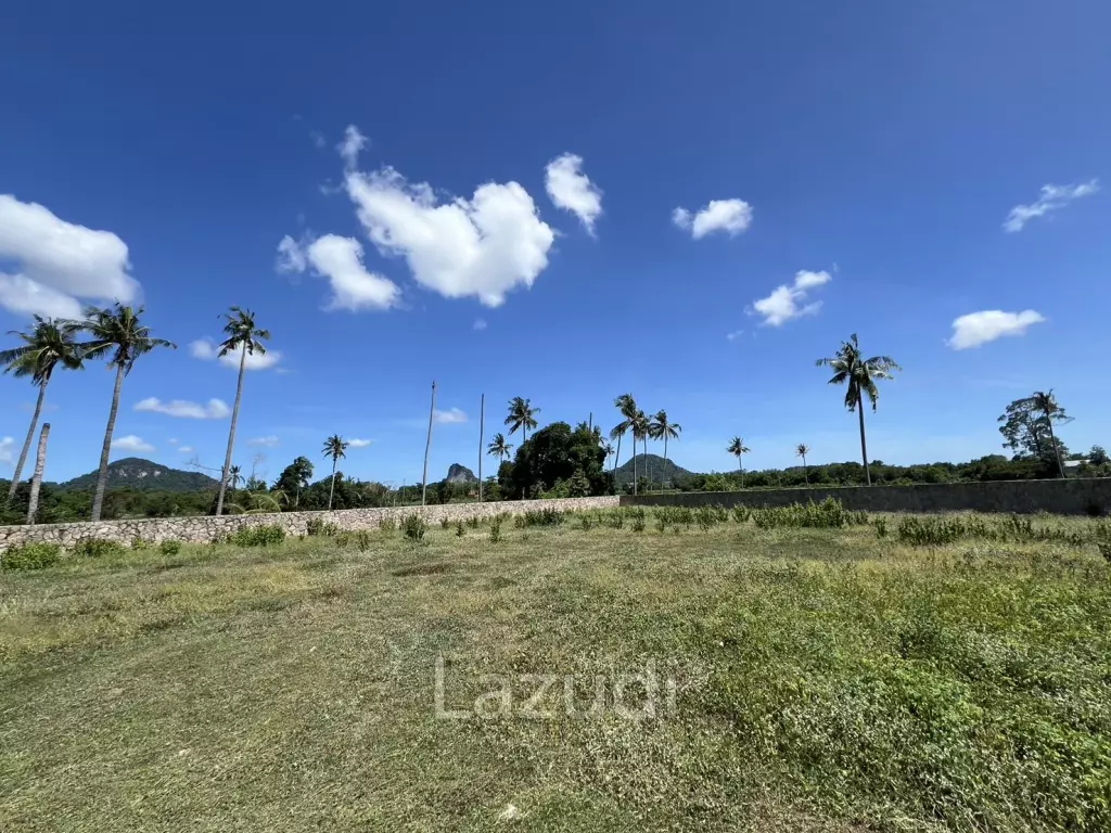 2,800 SQ.M. Lake View Land Plot in Huay Yai for Sale