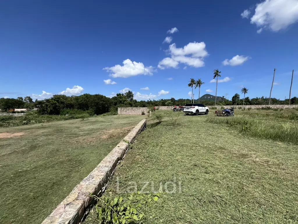 2,800 SQ.M. Lake View Land Plot in Huay Yai for Sale