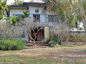 Lovely Property with Multiple Cottages for Sale