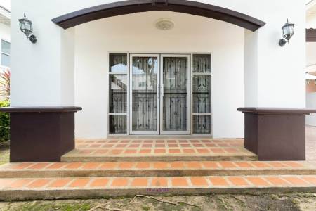 3 Bedrooms House for Sale at Baan Rock Garden