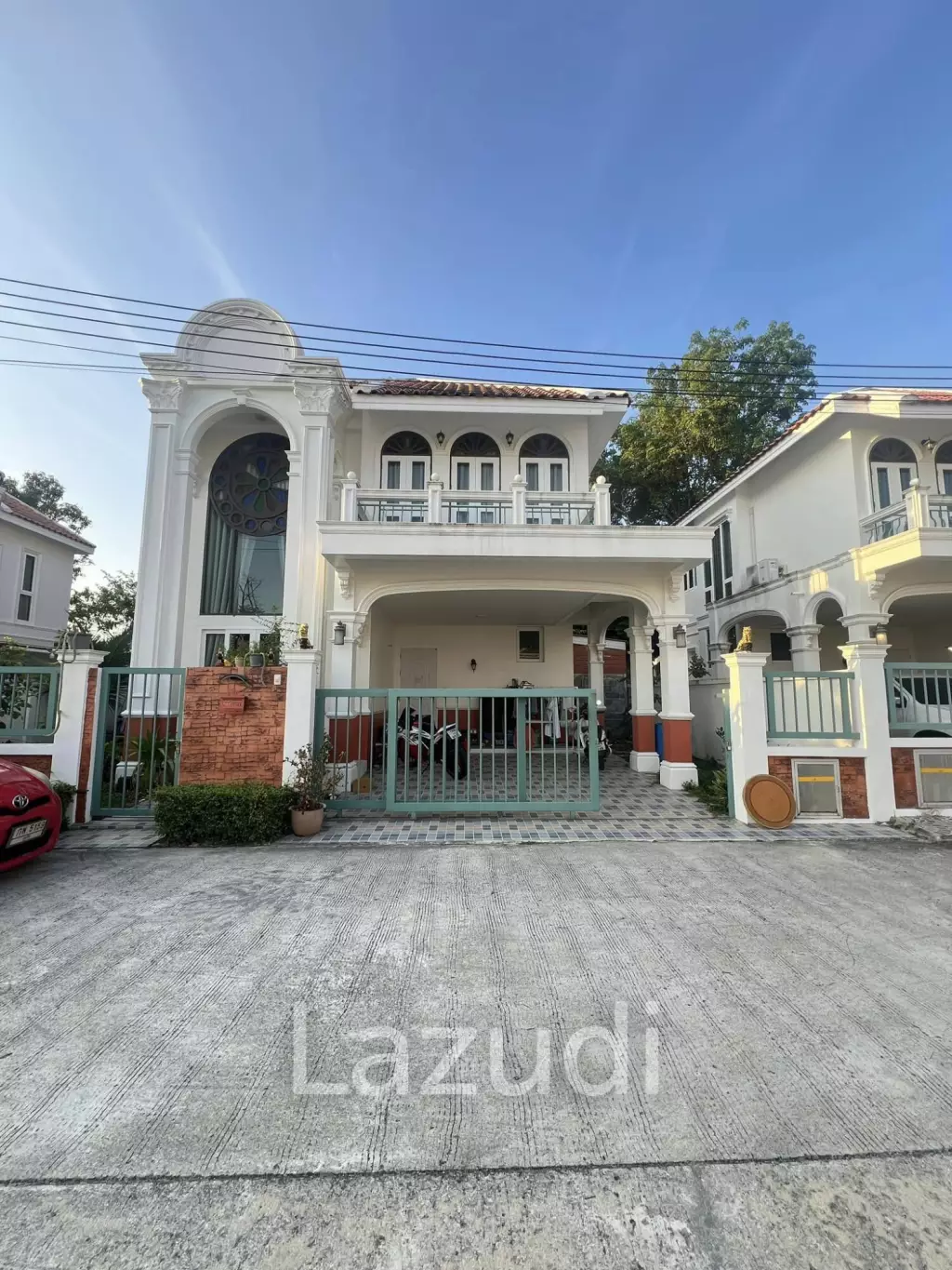Three-bedroom Single House Near BISP For Sale