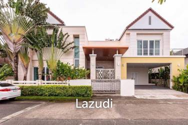 Luxurious Family Villa for Sale and Rent at Phuket Boat Lagoon