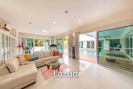 Luxurious Family Villa for Sale and Rent at Phuket Boat Lagoon