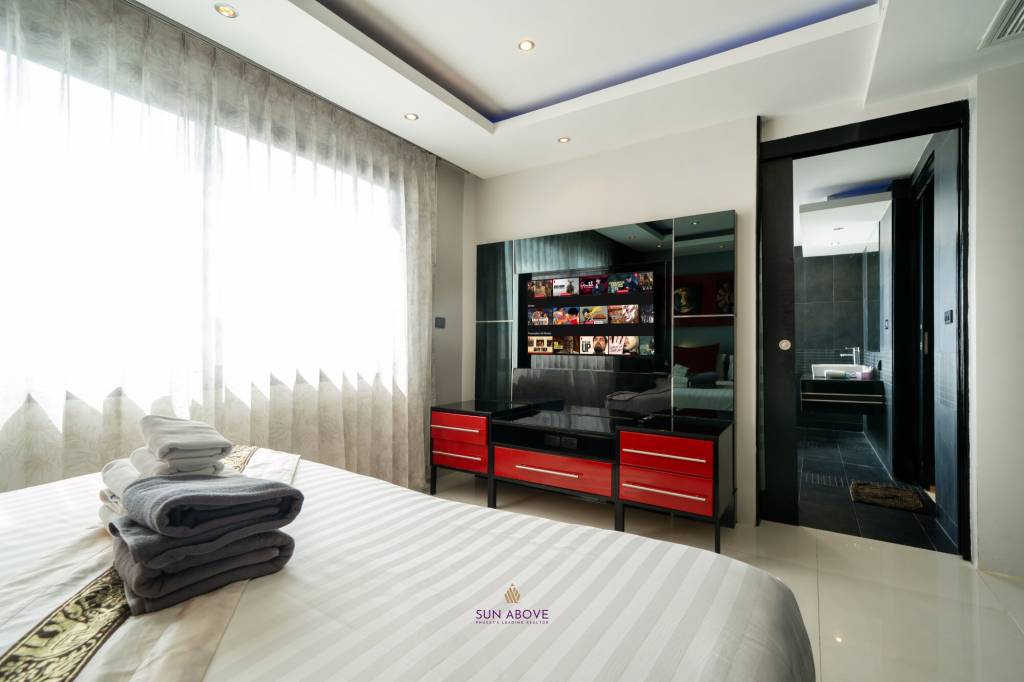 2-bedroom condo located in the heart of Patong, Phuket