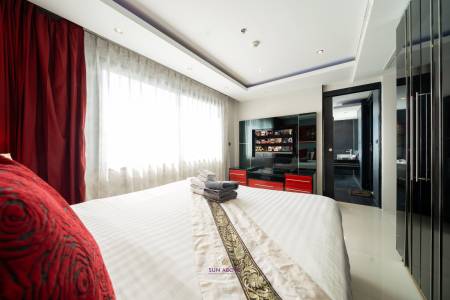 2-bedroom condo located in the heart of Patong, Phuket