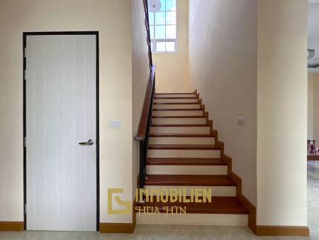 4,800 metro cuadrado 5 ` 4 Baño Villa de Venta