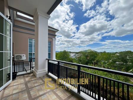 Expansive 5 Bedroom Villa on a 3 Rai Land in Nong Phlap