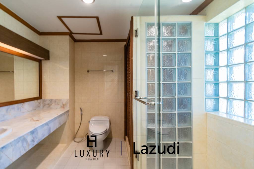 170 metro cuadrado 2 ` 3 Baño Condominio de Venta