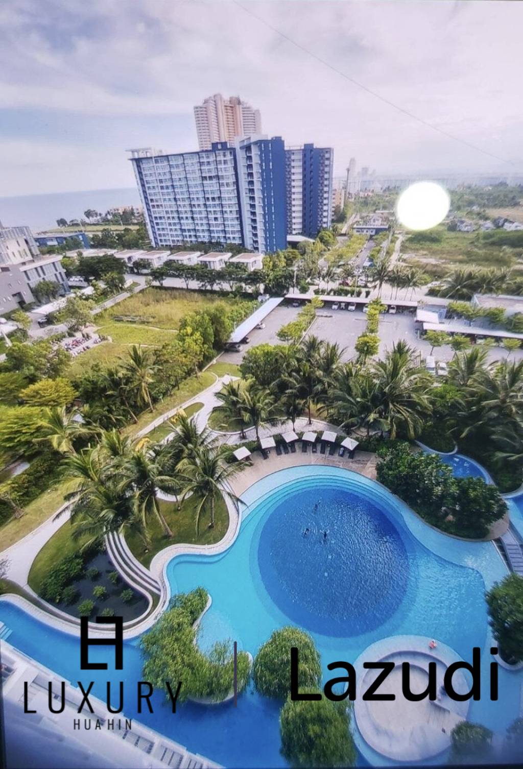 BLU Diamond  : Studio Condo With Pool View