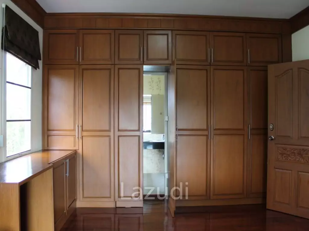 Lovely 3bedroom House for Sale