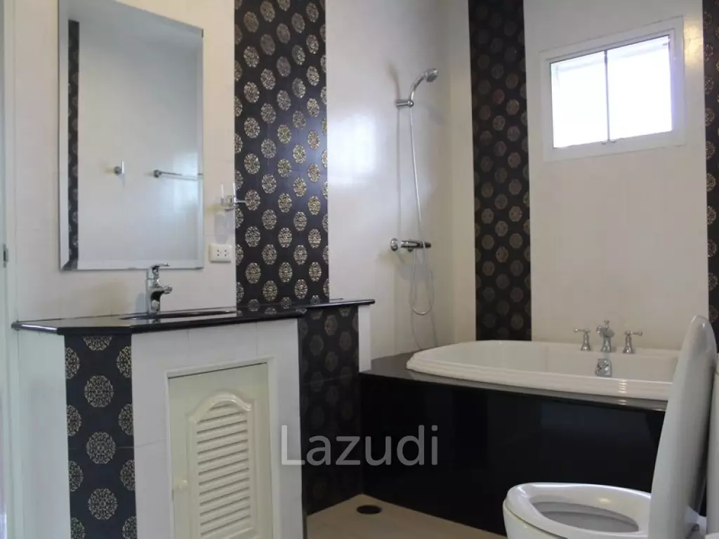 Lovely 3bedroom House for Sale