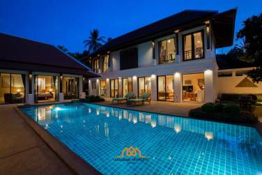 Thai Style Pool Villa 300m from Bang Rak Beach