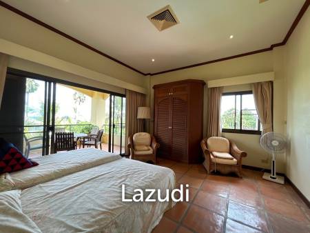 Luxurious 4 Bedroom Condo with Sea View in Pranburi