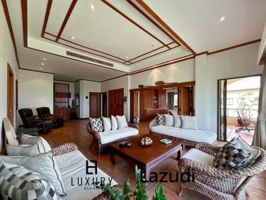 Luxurious 4 Bedroom Condo with Sea View in Pranburi