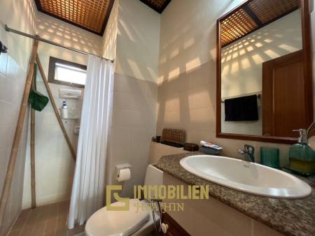 Luxurious 4 Bedroom Condo with Sea View in Pranburi