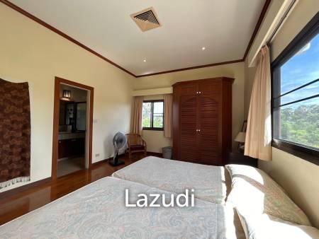 Luxurious 4 Bedroom Condo with Sea View in Pranburi