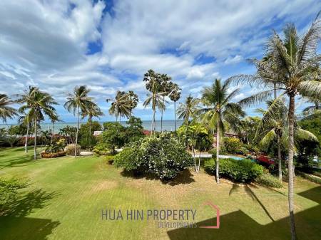 Luxurious 4 Bedroom Condo with Sea View in Pranburi