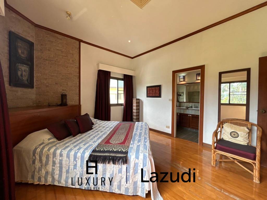 Luxurious 4 Bedroom Condo with Sea View in Pranburi