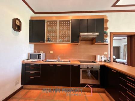 Luxurious 4 Bedroom Condo with Sea View in Pranburi