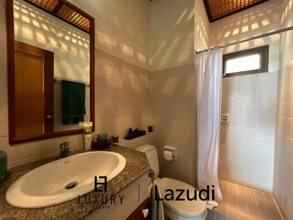 Luxurious 4 Bedroom Condo with Sea View in Pranburi