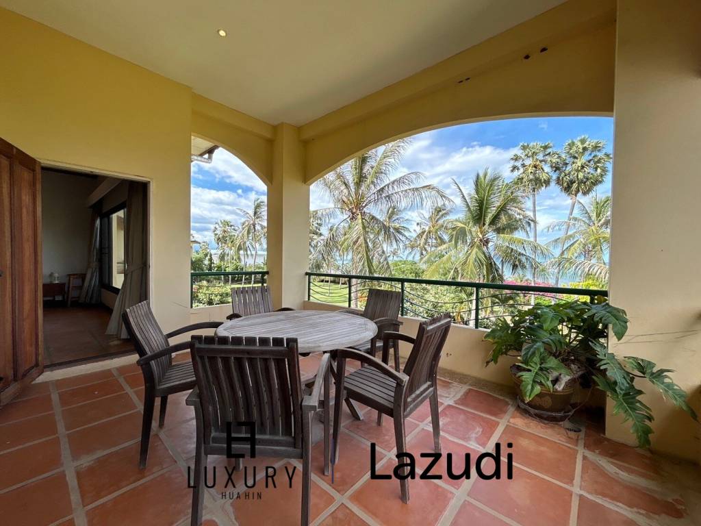 Luxurious 4 Bedroom Condo with Sea View in Pranburi