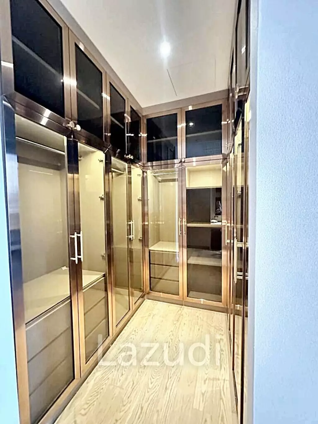 1 Bed 1 Bath 79 SQ.M. Magnolias Waterfront Residences