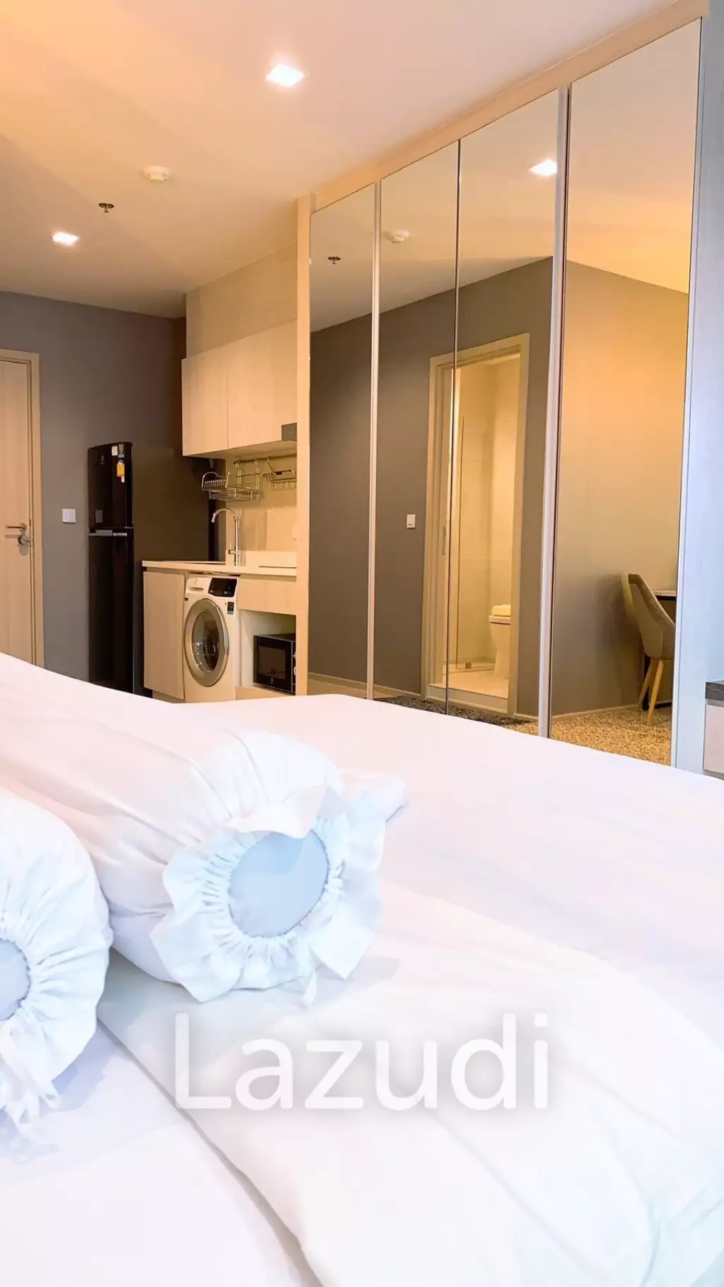 Studio 1 Bathroom 29 SQ.M Life One Wireless