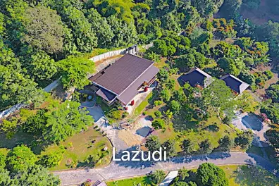 Beautiful, Cozy + Appealing Resort for Sale