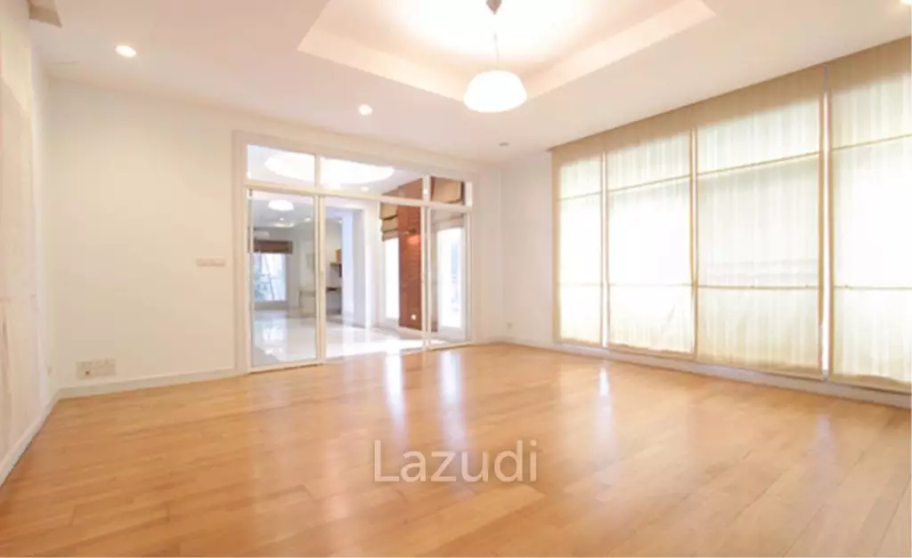 4 Bed 4 Bath 400 SQ.M at Baan Sukhumvit 36 Garden