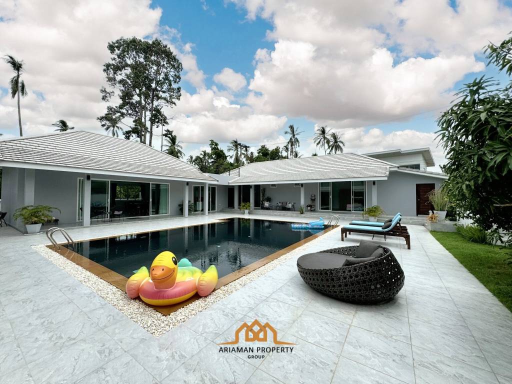 Spacious 4-Bed Pool Villa on Large Plot in Southeast Samui