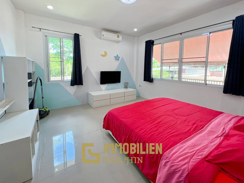 Arlex Mountain Cha Am : 3 Bed 3 Bath Villa