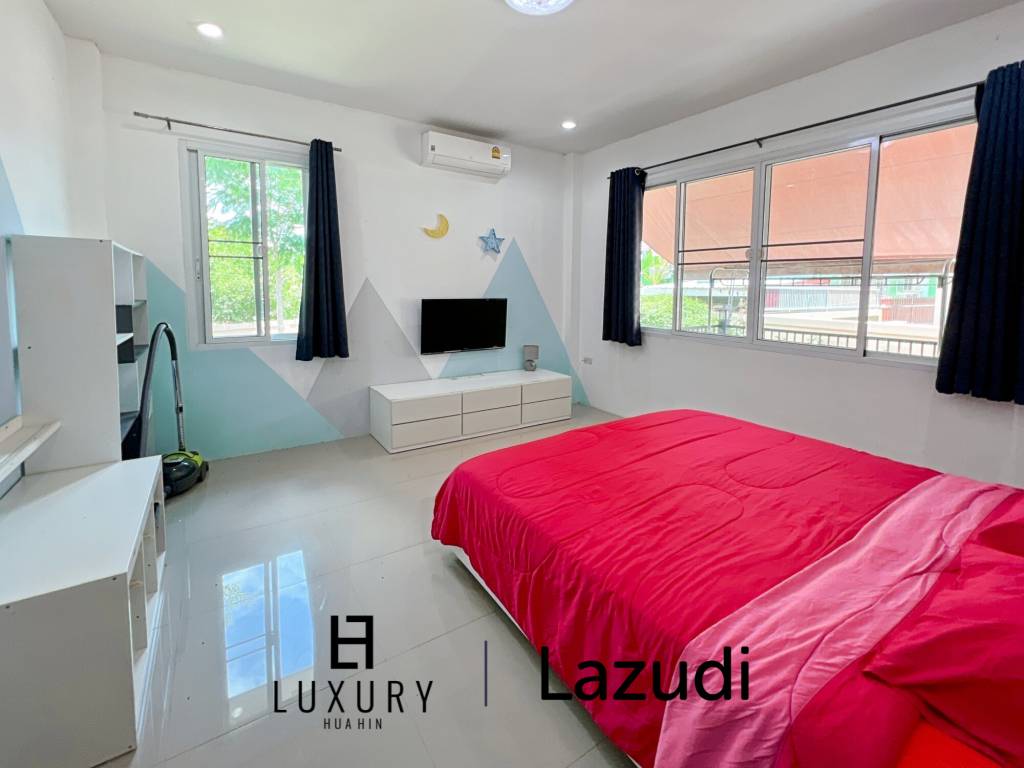 Arlex Mountain Cha Am : 3 Bed 3 Bath Villa