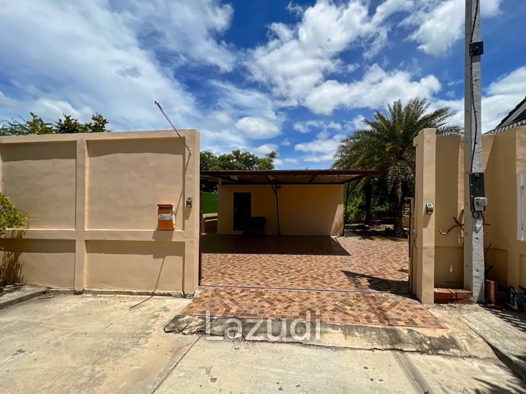 Arlex Mountain Cha Am : 3 Bed 3 Bath Villa
