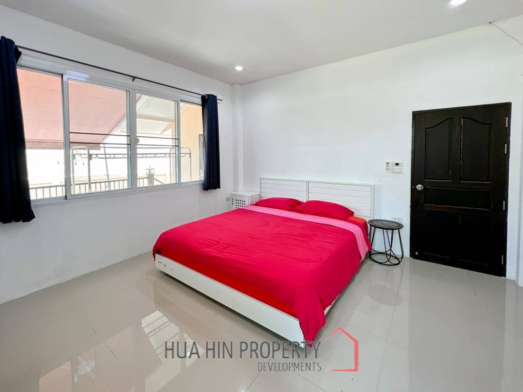 Arlex Mountain Cha Am : 3 Bed 3 Bath Villa