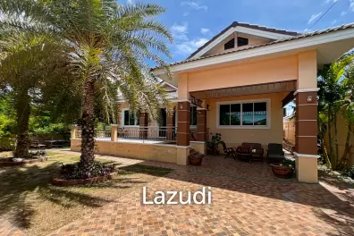 Arlex Mountain Cha Am : 3 Bed 3 Bath Villa