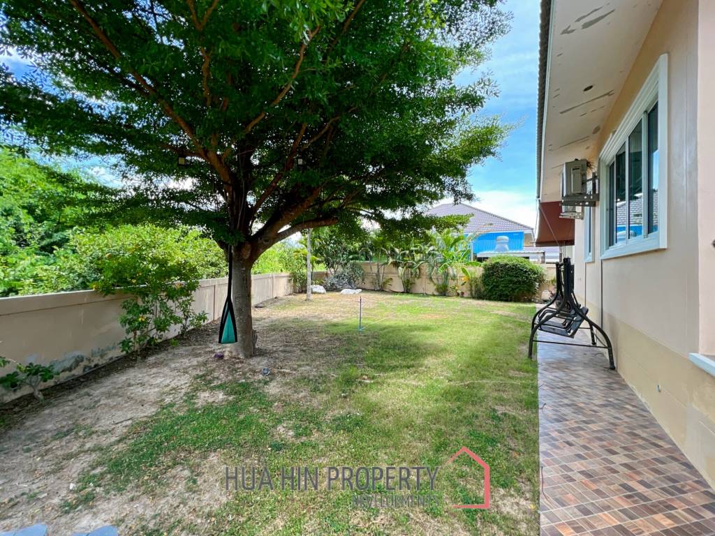 Arlex Mountain Cha Am : 3 Bed 3 Bath Villa