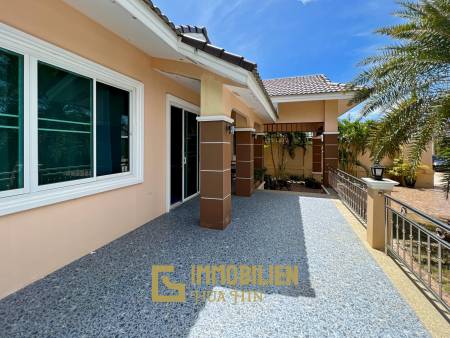 Arlex Mountain Cha Am : 3 Bed 3 Bath Villa