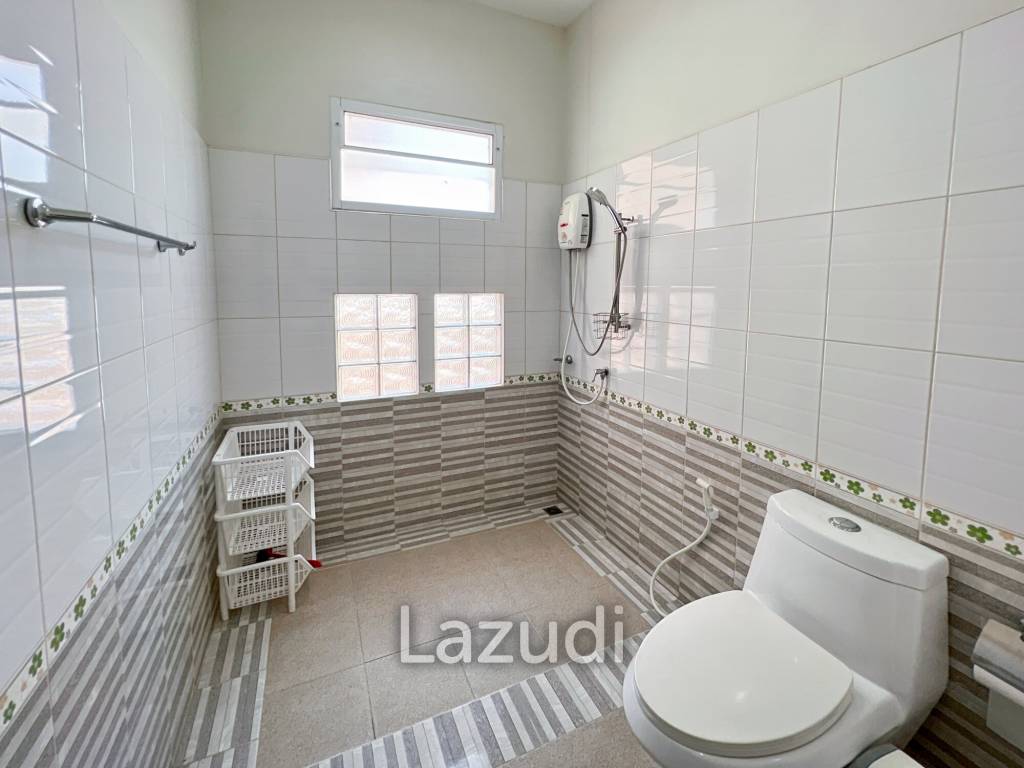 Arlex Mountain Cha Am : 3 Bed 3 Bath Villa
