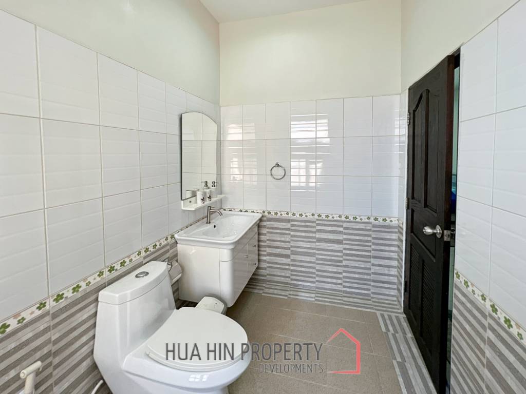 Arlex Mountain Cha Am : 3 Bed 3 Bath Villa