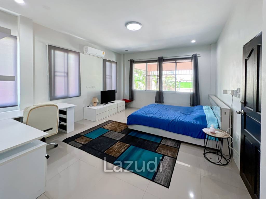 Arlex Mountain Cha Am : 3 Bed 3 Bath Villa