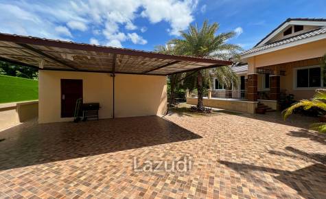 Arlex Mountain Cha Am : 3 Bed 3 Bath Villa