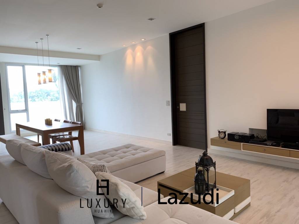 Ocas Condo : Luxury 2 Bedroom Condo on the Beach