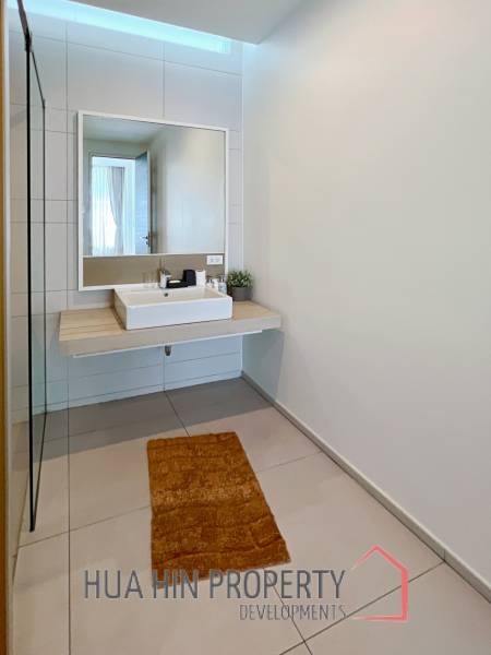 Ocas Condo : Luxury 2 Bedroom Condo on the Beach