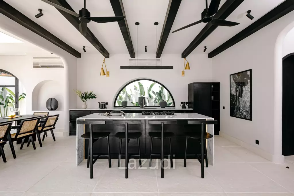 MEDITERRANEAN VILLA WITH ROOFTOP TERRACE IN SESEH