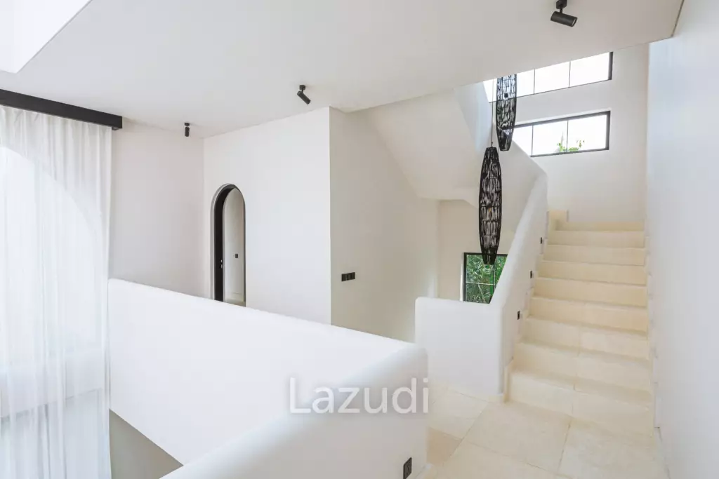 MEDITERRANEAN VILLA WITH ROOFTOP TERRACE IN SESEH