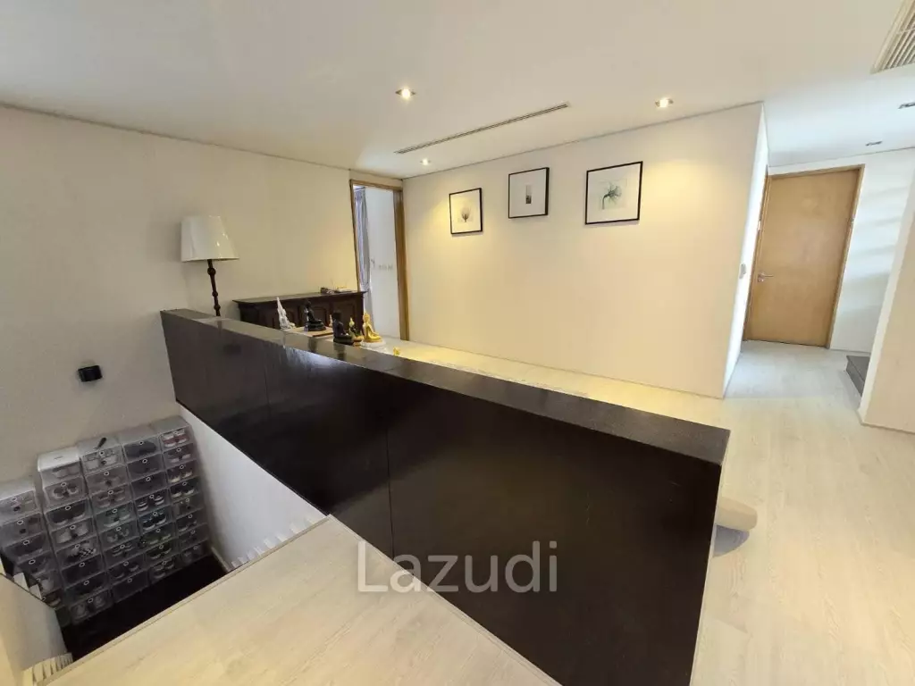 5 Bed 6 Bath Detached House  Noble Tara Pattanakarn