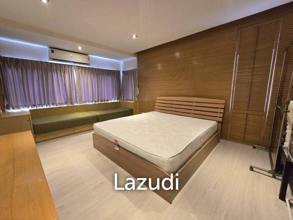 5 Bed 6 Bath Detached House  Noble Tara Pattanakarn